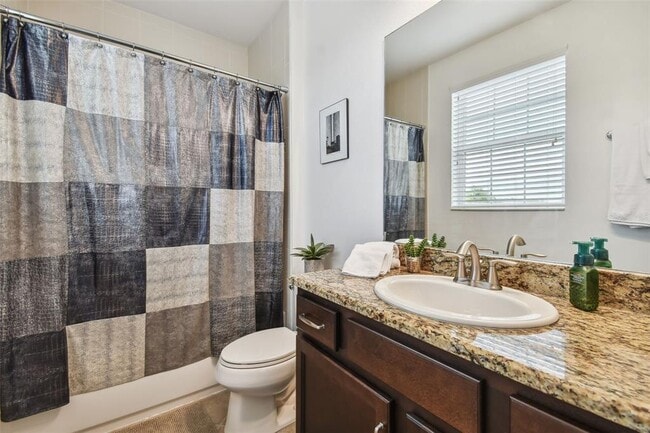 Building Photo - 30415 Palmer Oak Dr