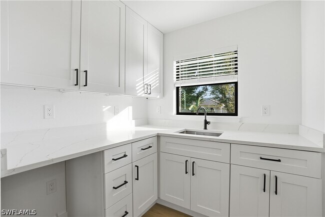 Building Photo - 3903 15th St SW