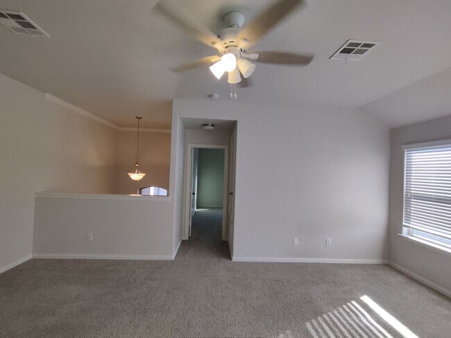 Building Photo - Gorgeous two story house (4BD/3BA) with a ...