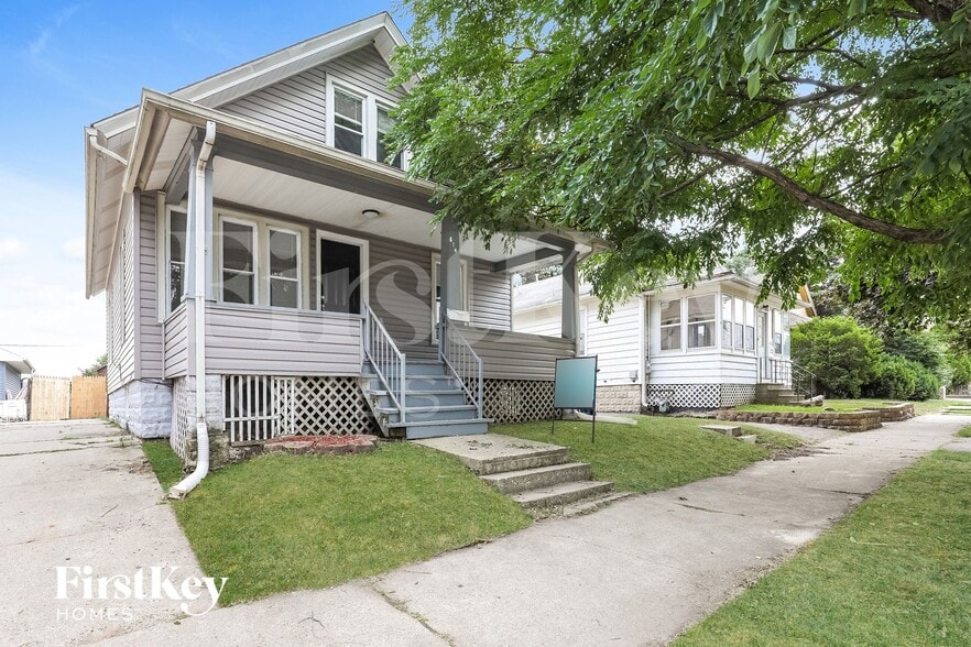 Building Photo - 814 Bowditch St
