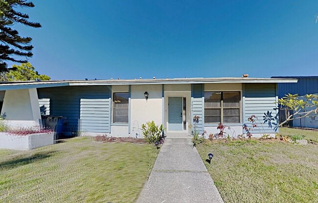 Building Photo - 2024 Sheffield Ct