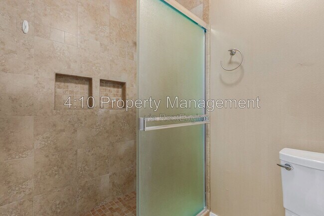 Building Photo - 26002 S La Cite Dr