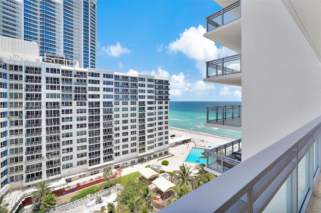 Building Photo - 3535 S Ocean Dr