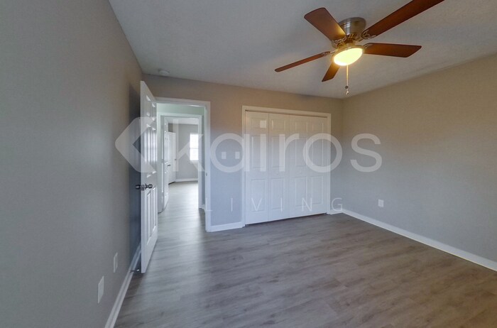 Building Photo - 185 Deer Pkwy