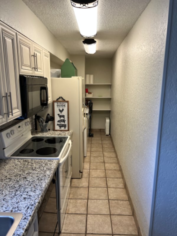 Building Photo - 187 Oak Park Rd