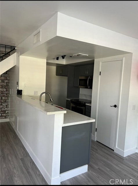 Building Photo - 1301 W 8th St