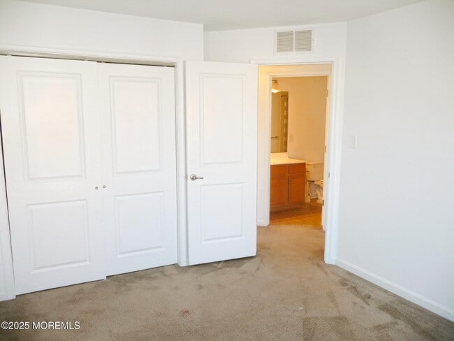 Building Photo - 2-24 Michael Dr