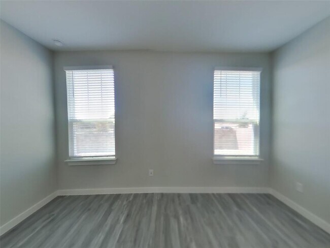 Building Photo - 1553 Mexican Heather Dr