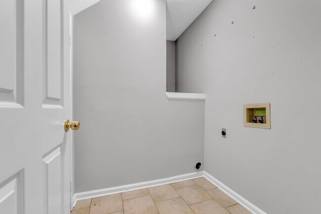 Building Photo - 1341 Milestone Cir