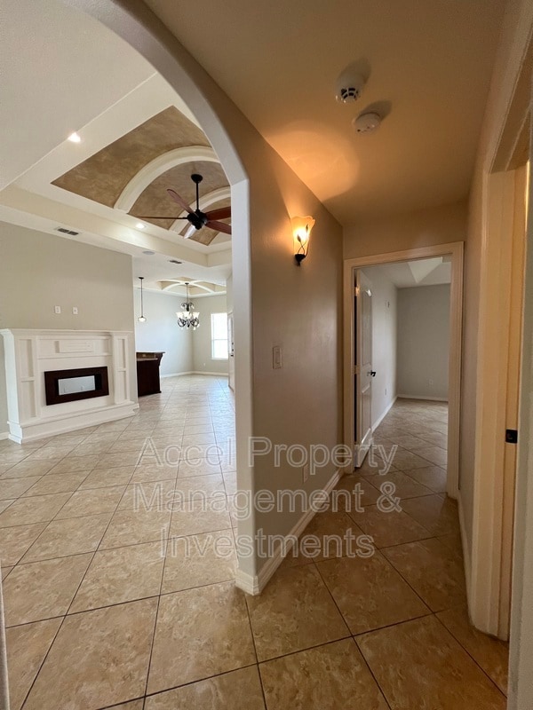 Building Photo - 2301 N 46th St