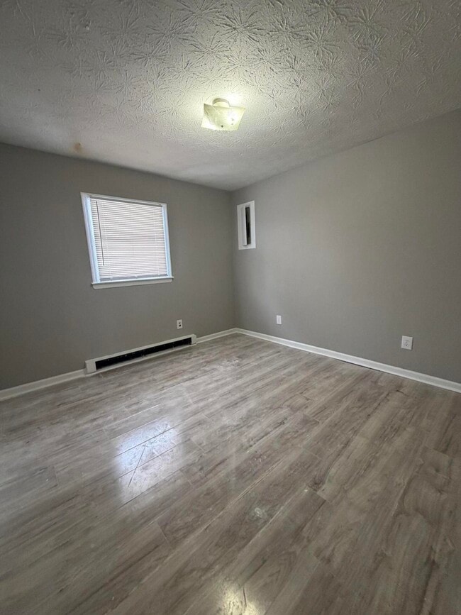 Building Photo - 343 Rebel Rd