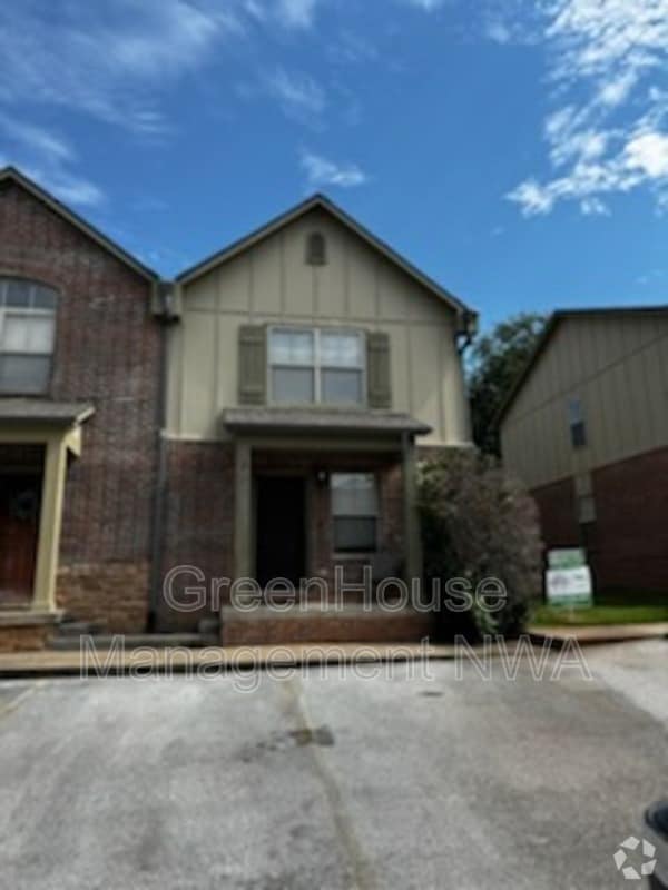 Building Photo - 2210 Karrington Rdg