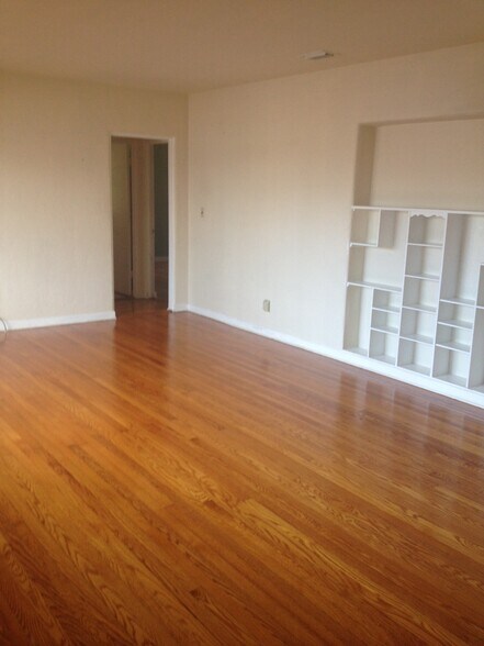 Building Photo - 500 Revilo Blvd