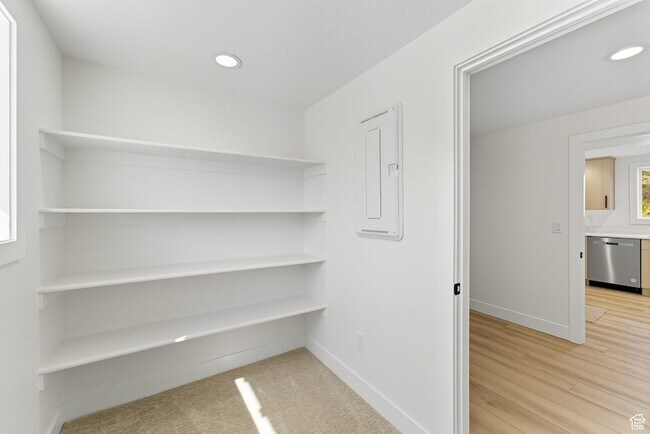 Building Photo - 5866 N Fork Rd