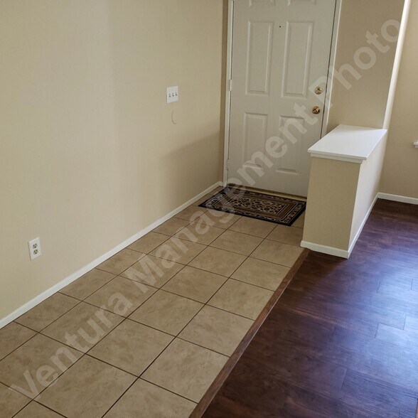 Building Photo - 6802 Chapman Pl