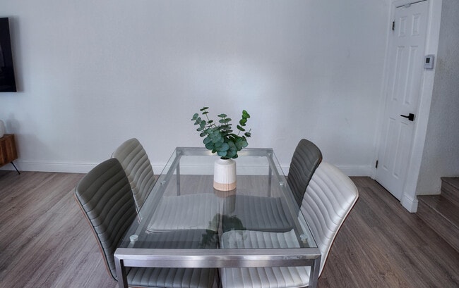 Building Photo - 8050 Severn Dr