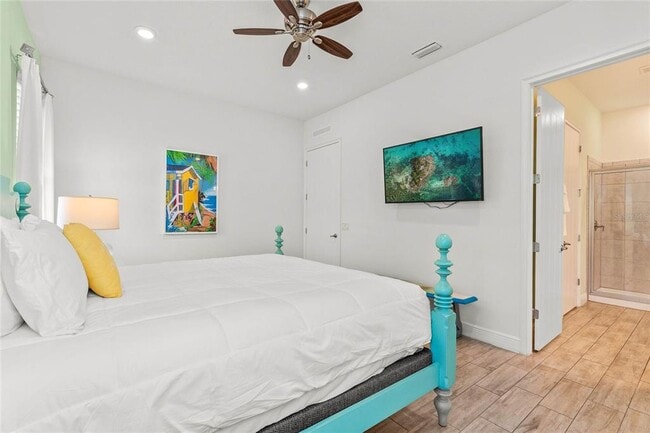 Building Photo - 8005 Sand Bar Dr