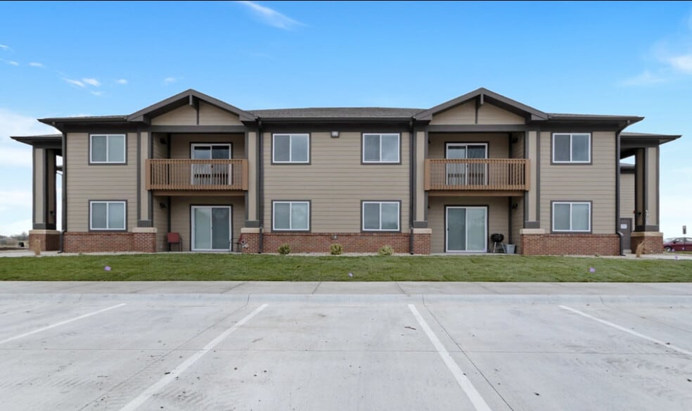 Building Photo - Golden Ridge