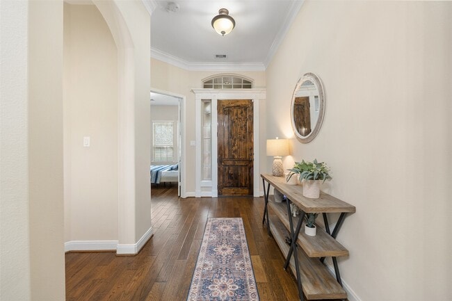 Building Photo - 34 Danby Place