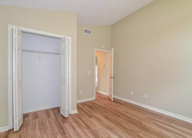 Building Photo - 6906 Cetera Way