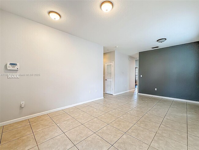 Building Photo - 3256 NW 31st Terrace