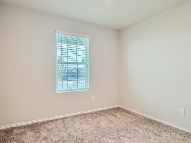 Building Photo - 15011 Dorset Wheel