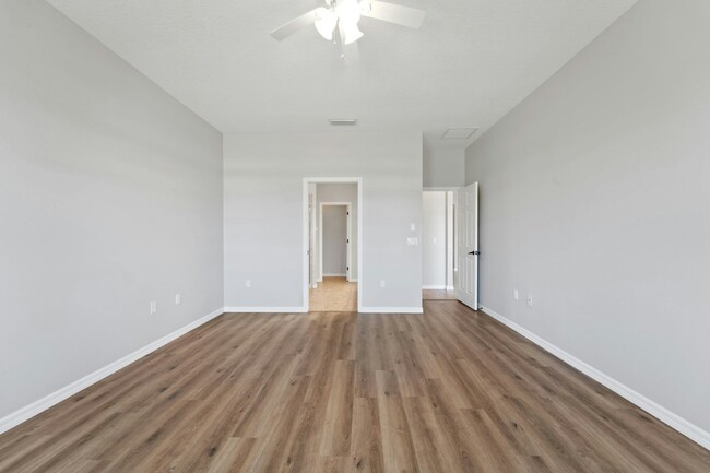 Building Photo - 15679 Lemon Fish Dr