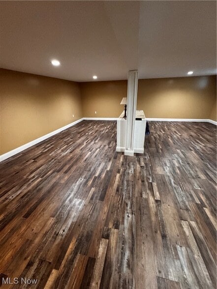 Building Photo - 7633 Hidden Valley Dr