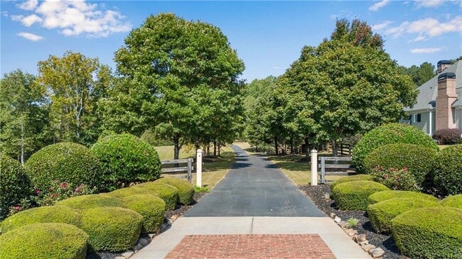 Building Photo - 8335 Hurakan Creek Crossing