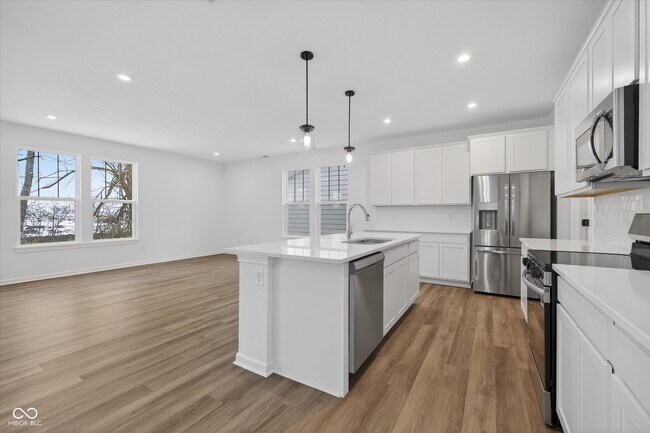 Building Photo - 15994 Meadow Frost Ct