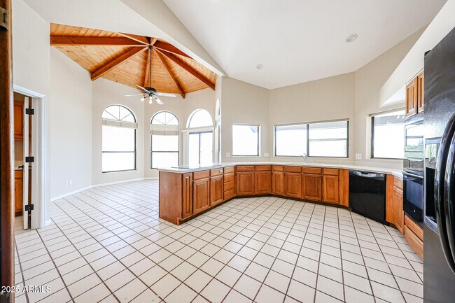 Building Photo - 15704 Cholla Dr