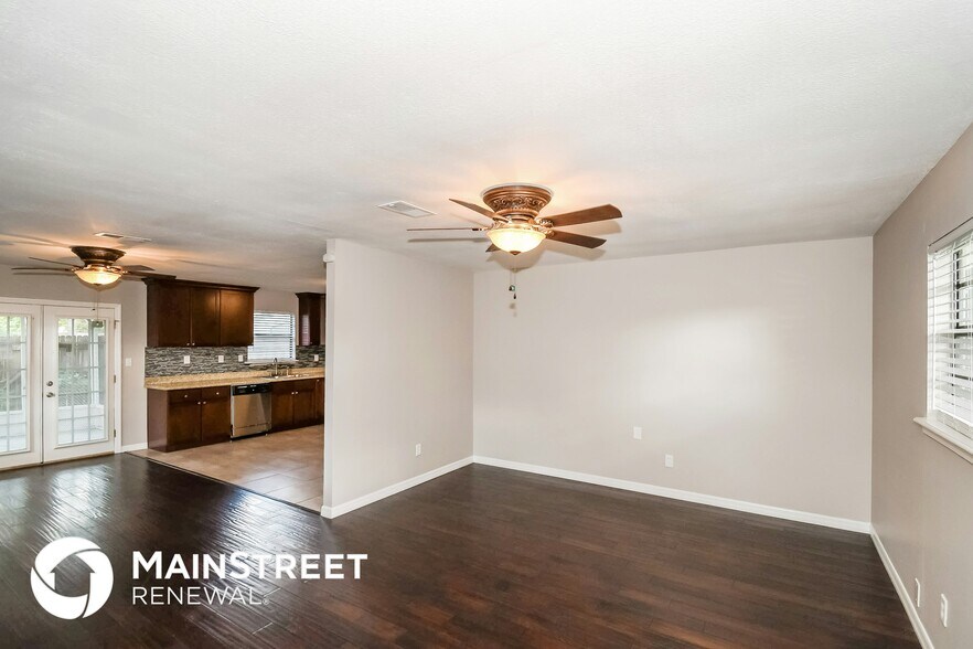 Building Photo - 12459 Sago Ave W