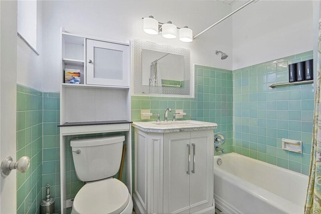 Building Photo - 7 Sunset Ln