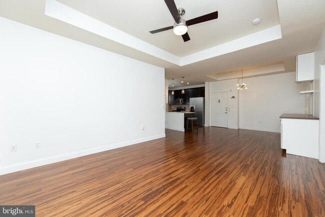 Building Photo - 244 Park Pl Dr