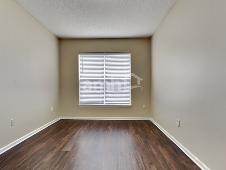 Building Photo - 1575 Tawny Marsh Ct