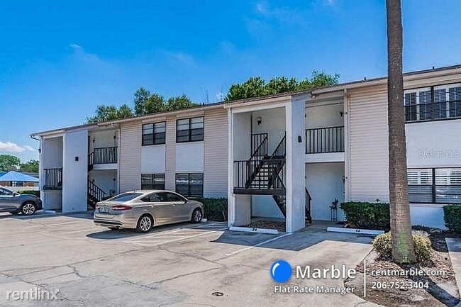 Building Photo - 2 br, 1 bath Condo - 3102 W Horatio St Uni...