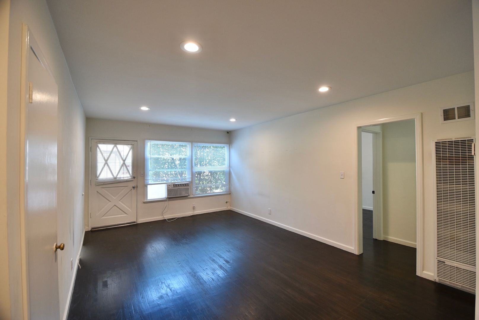 Building Photo - 5656 Whitsett Ave