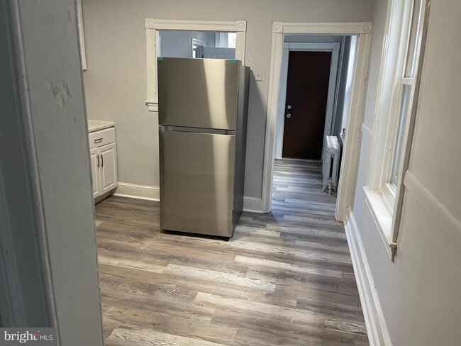 Building Photo - 127 E Coulter St