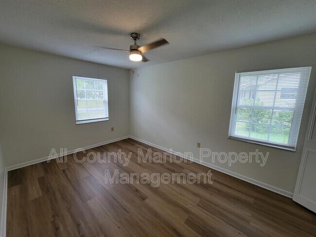 Building Photo - 1511 SE 40th Ct