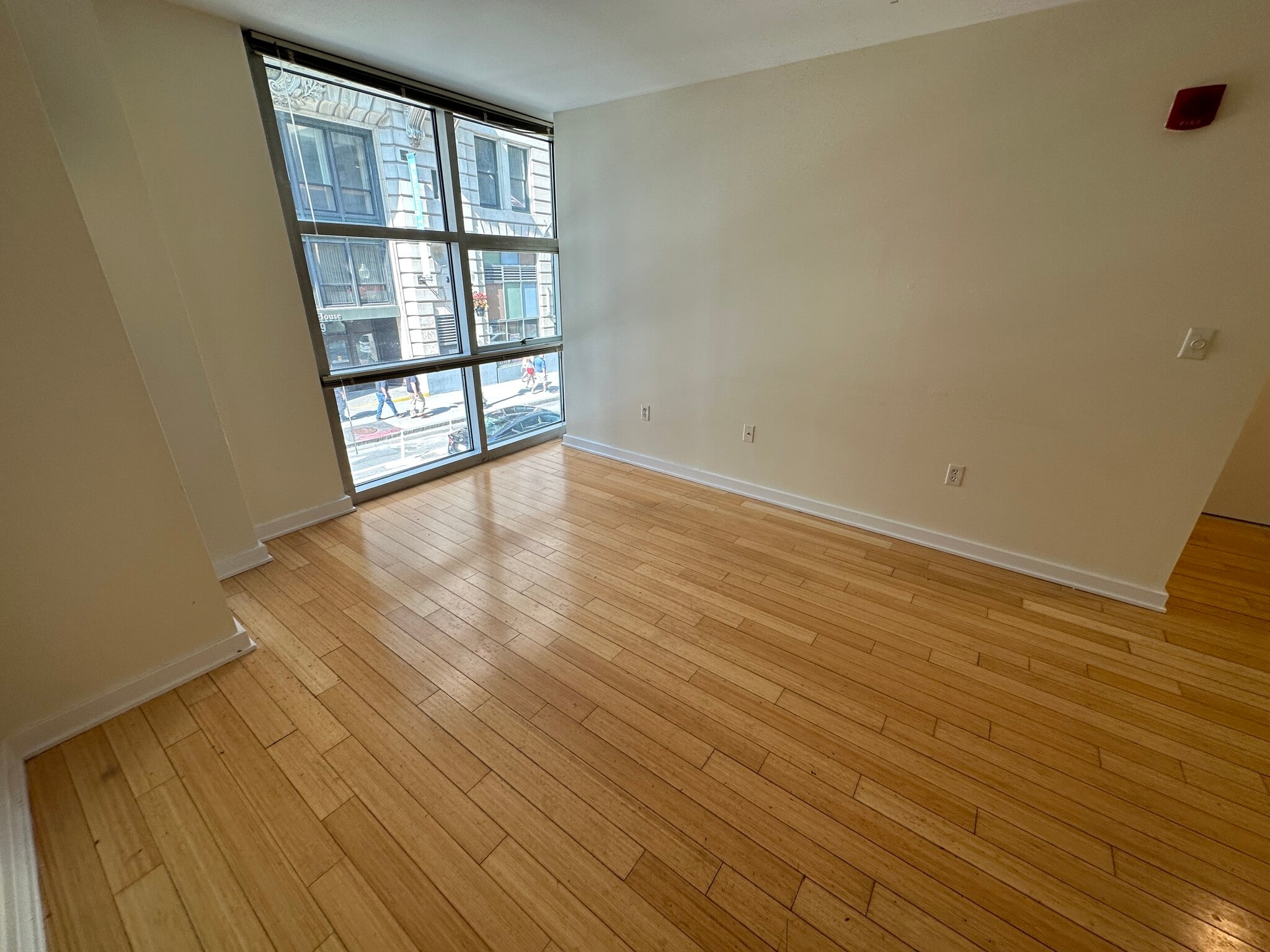 Building Photo - 5 Boylston Pl