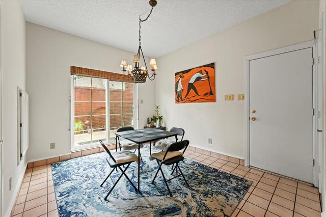 Building Photo - 9420 Blue Jay Way