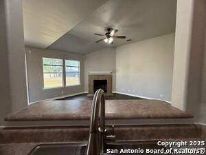 Building Photo - 570 Roadrunner Ave