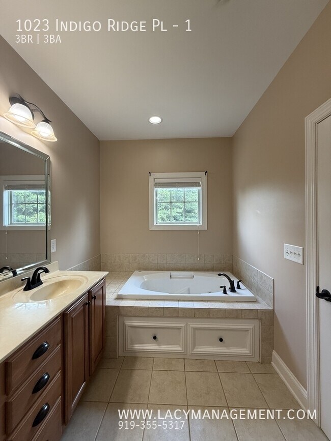 Building Photo - 1023 Indigo Ridge Pl