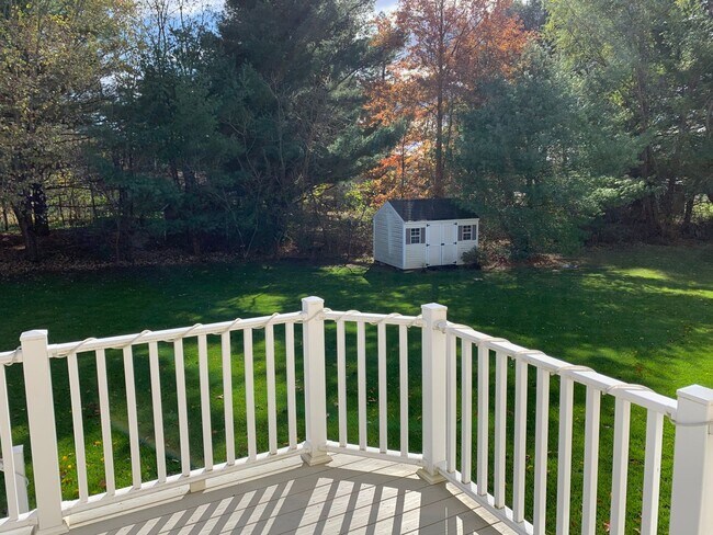 Building Photo - Beautiful Single Family For Rent NOW! Must...