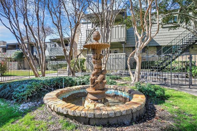 Building Photo - 7705 Meadow Park Dr