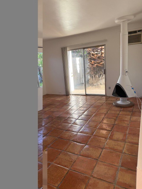 Building Photo - 585 S Camino Real