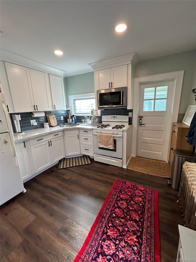 Building Photo - 29 Dale Ave