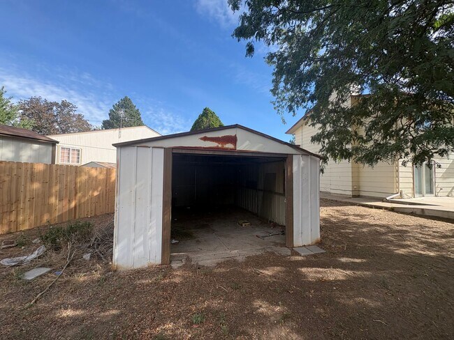 Building Photo - 939 49th Ave Pl