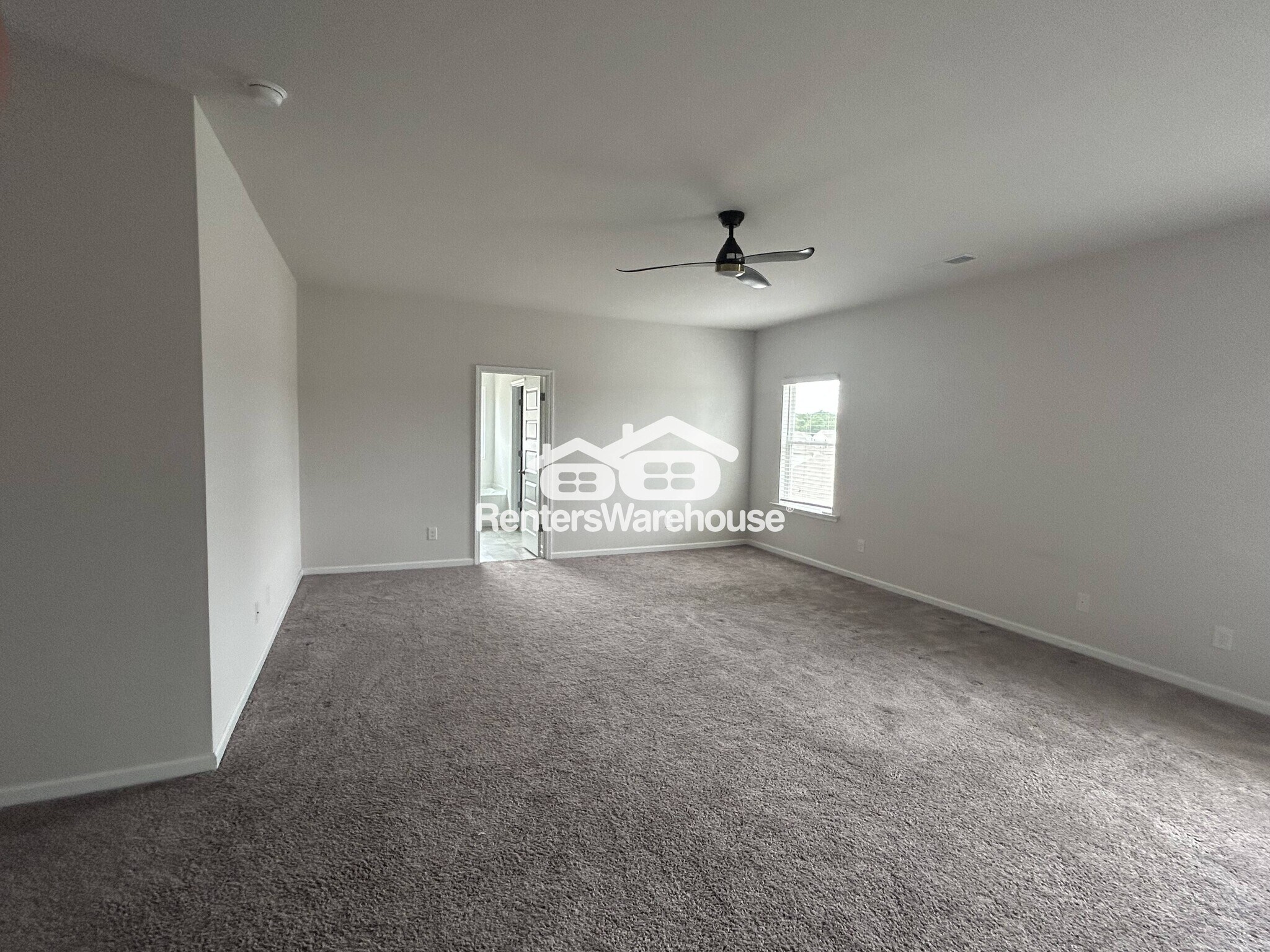 Building Photo - 5475 Cedar Creek Dr