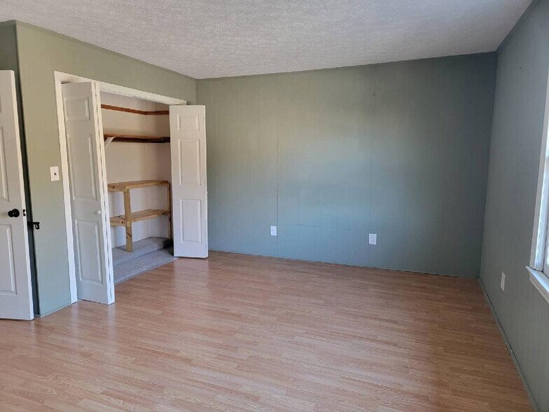 Building Photo - 75 Staghorn Ct